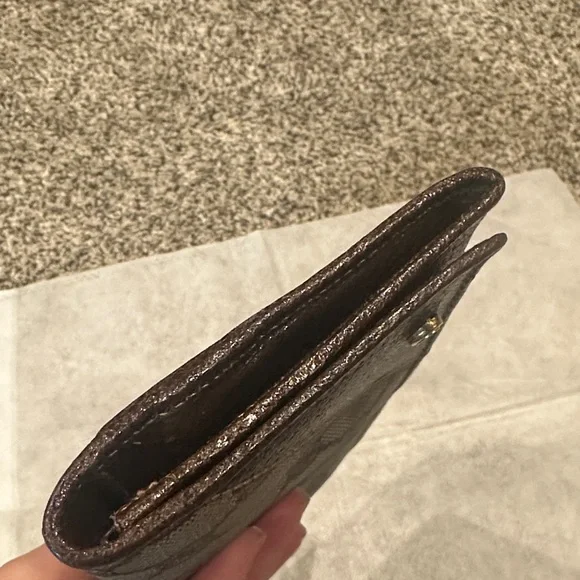 Vintage Gucci Brown Monogram Wallet - Picture 13 of 13